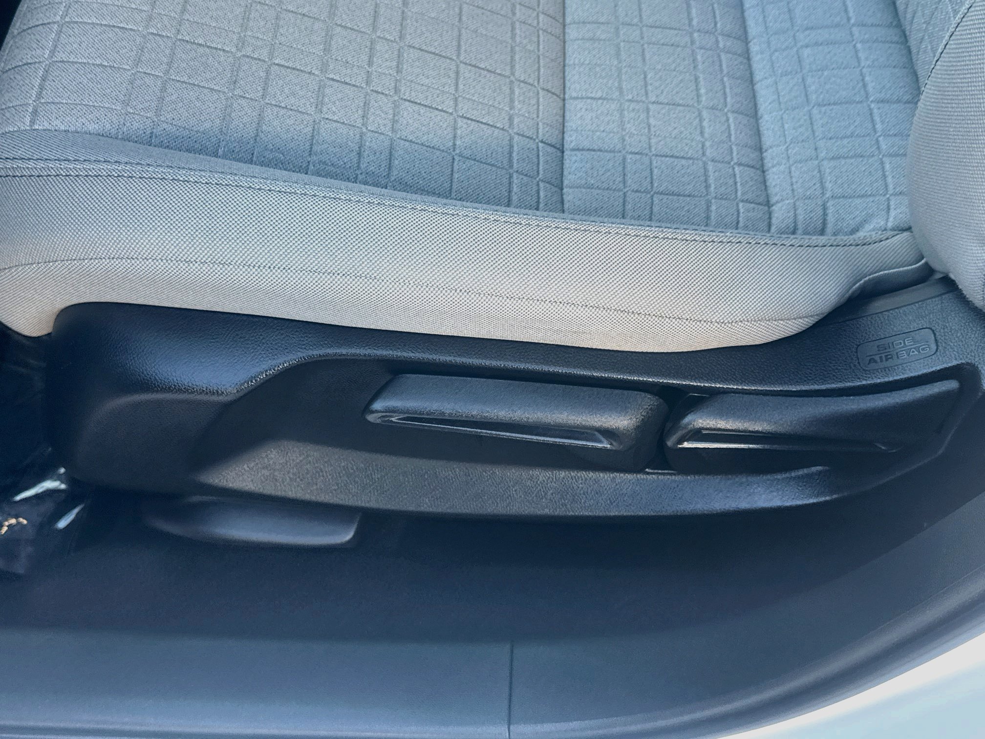 Used 2024 Honda HR-V LX image 17