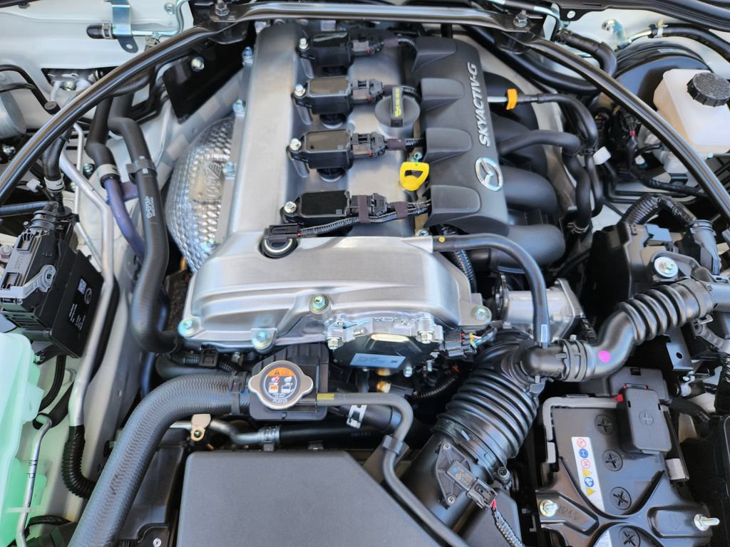 New 2026 MAZDA MX-5 Miata Club w/ Weather Package RWD image 20