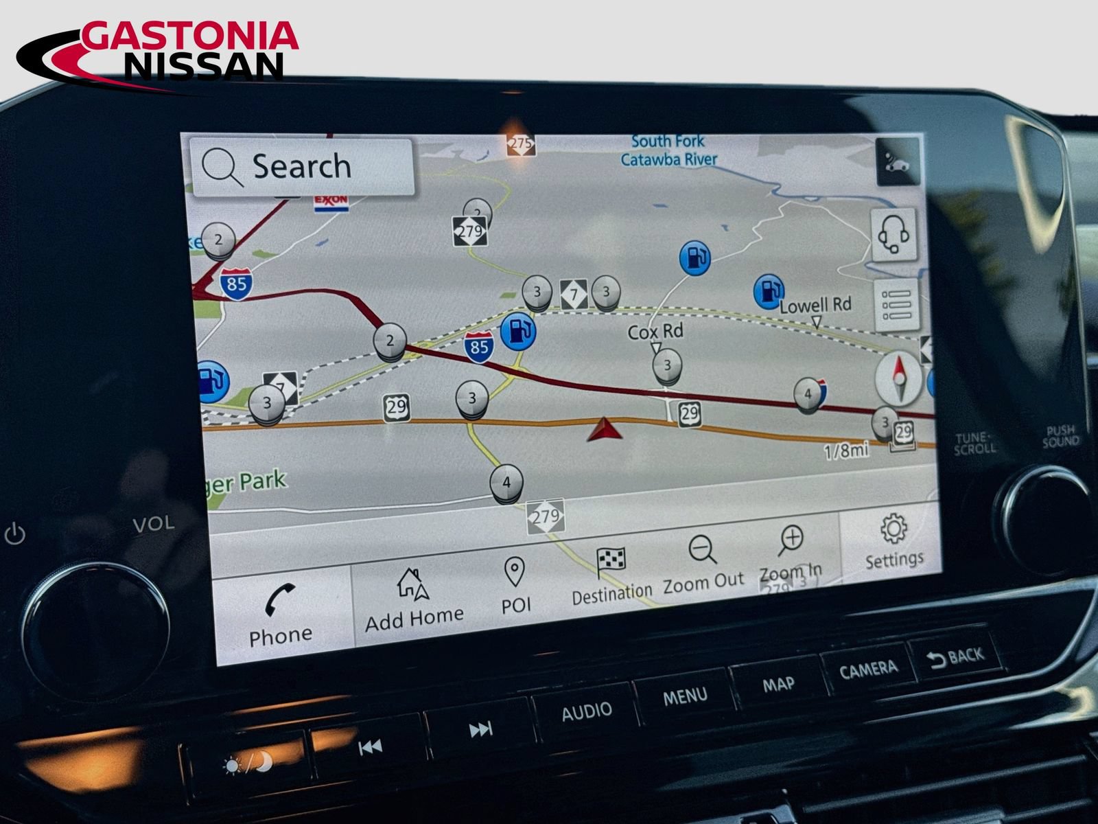 Used 2025 Nissan Pathfinder SL FWD image 17