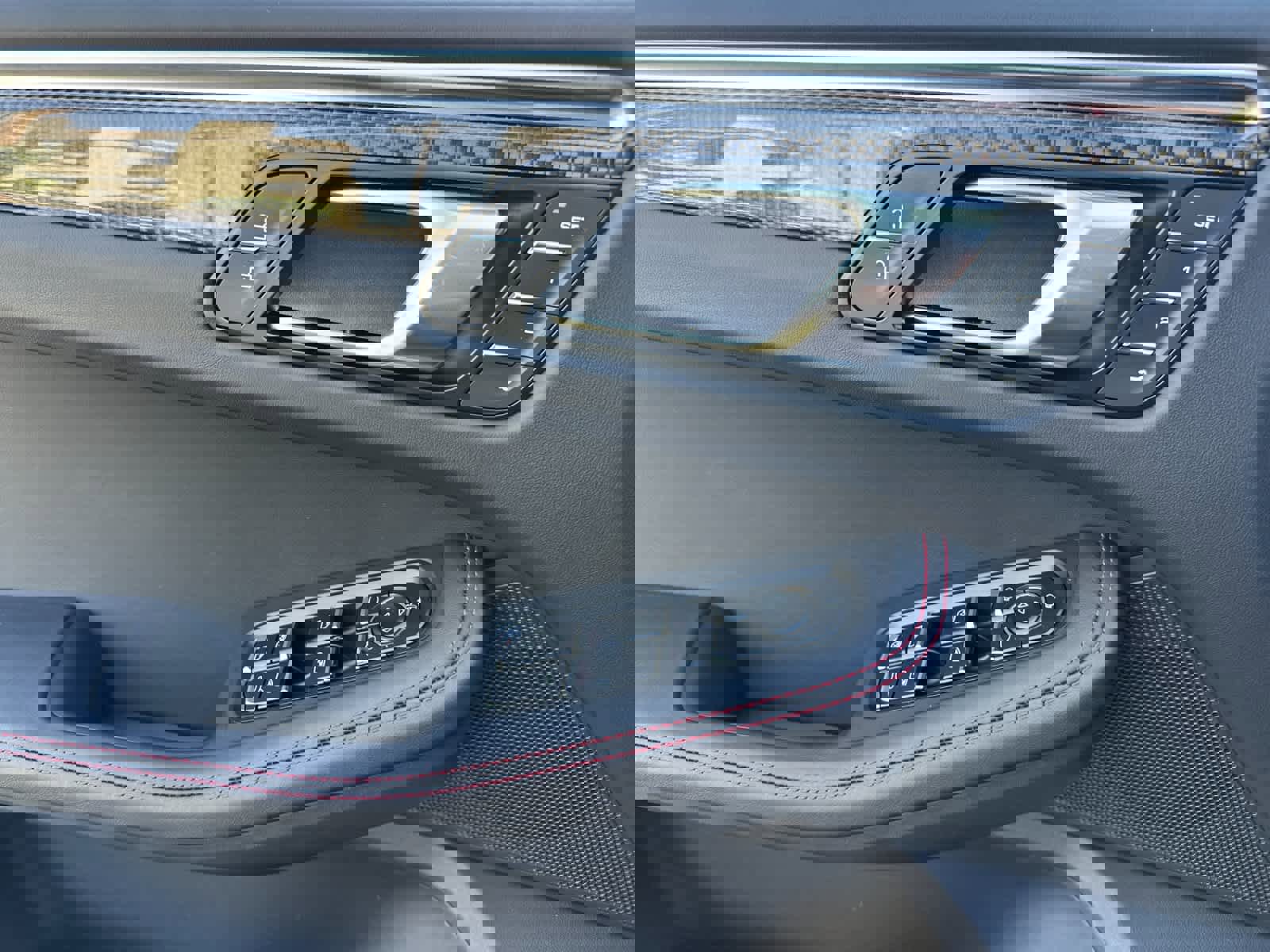 New 2026 Porsche Macan GTS image 12