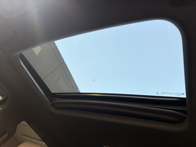 Used 2019 GMC Sierra 1500 SLT w/ SLT Premium Plus Package AWD/4WD image 15