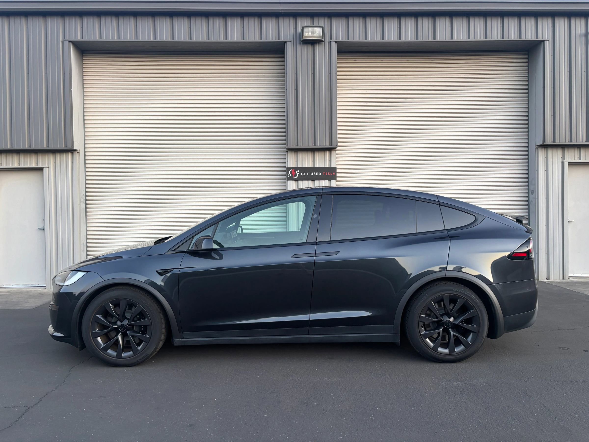 Used 2024 Tesla Model X AWD/4WD image 3