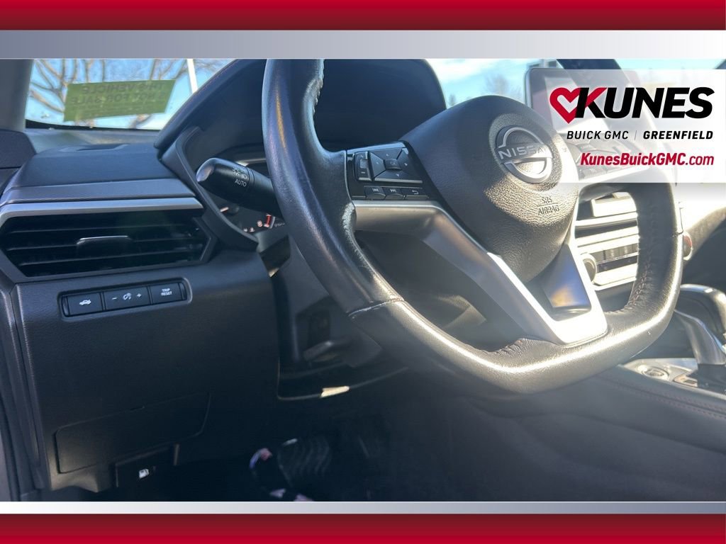 Used 2024 Nissan Altima 2.5 SR AWD/4WD image 14
