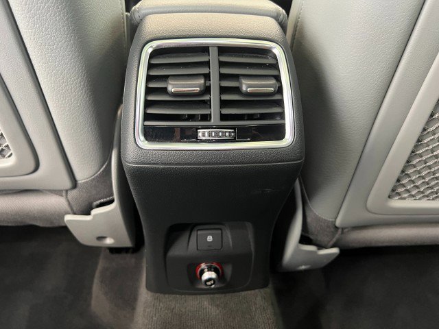 Used 2018 Audi Q3 2.0T Premium AWD/4WD image 37