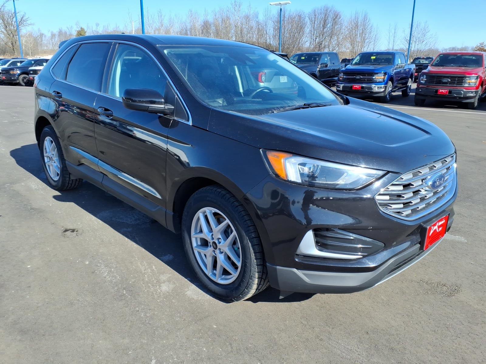 Used 2023 Ford Edge SEL image 8