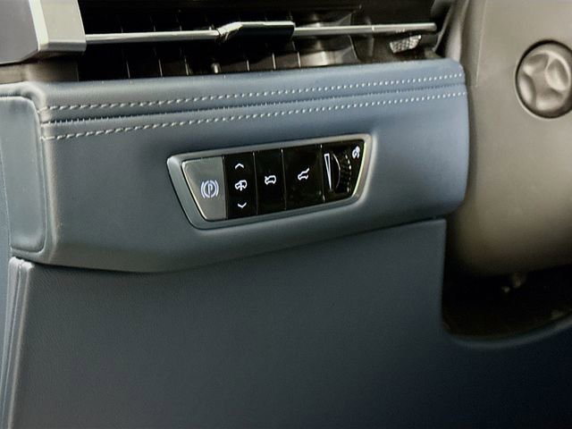 Used 2025 Cadillac Escalade IQ Sport 2 AWD/4WD image 12
