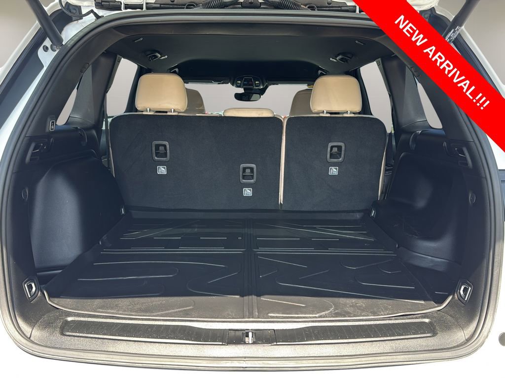 Used 2023 Jeep Grand Cherokee Limited image 25