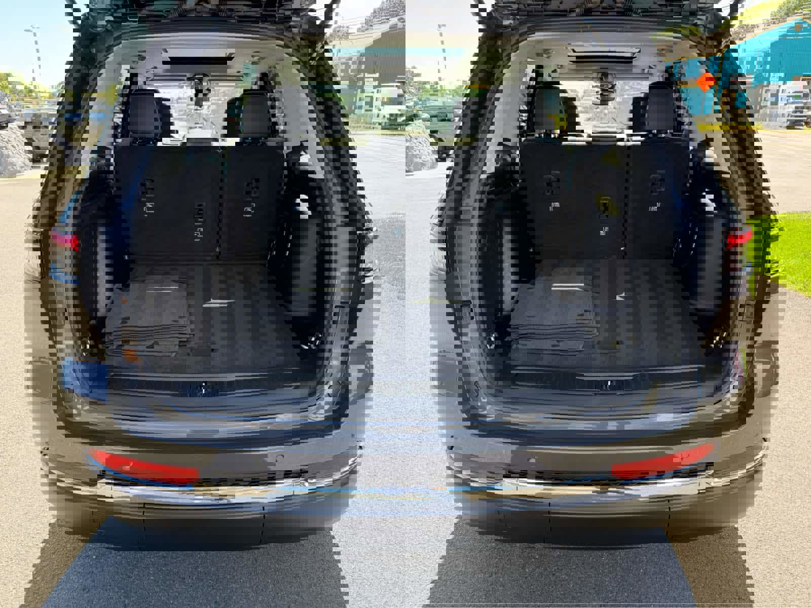 Used 2023 Jeep Grand Cherokee 4WD 4xe image 7