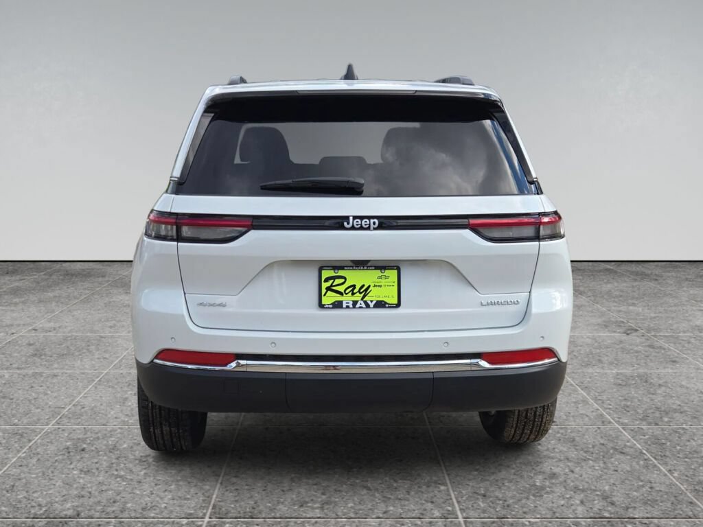 New 2026 Jeep Grand Cherokee Laredo AWD/4WD image 7