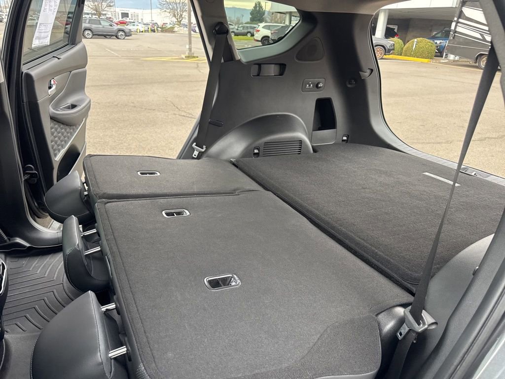 Used 2023 Hyundai Santa Fe Limited image 16