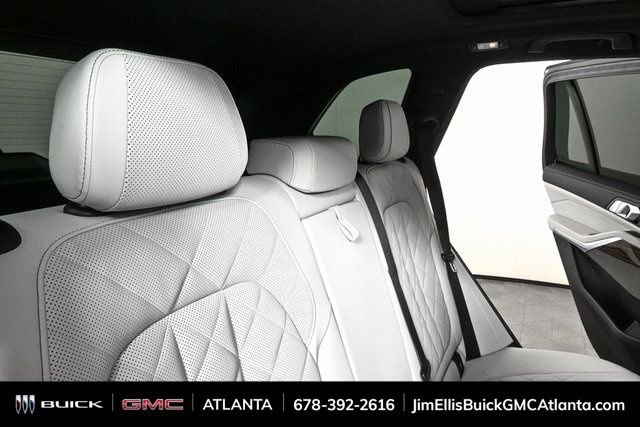 Used 2024 BMW X5 xDrive40i w/ Premium Package image 22