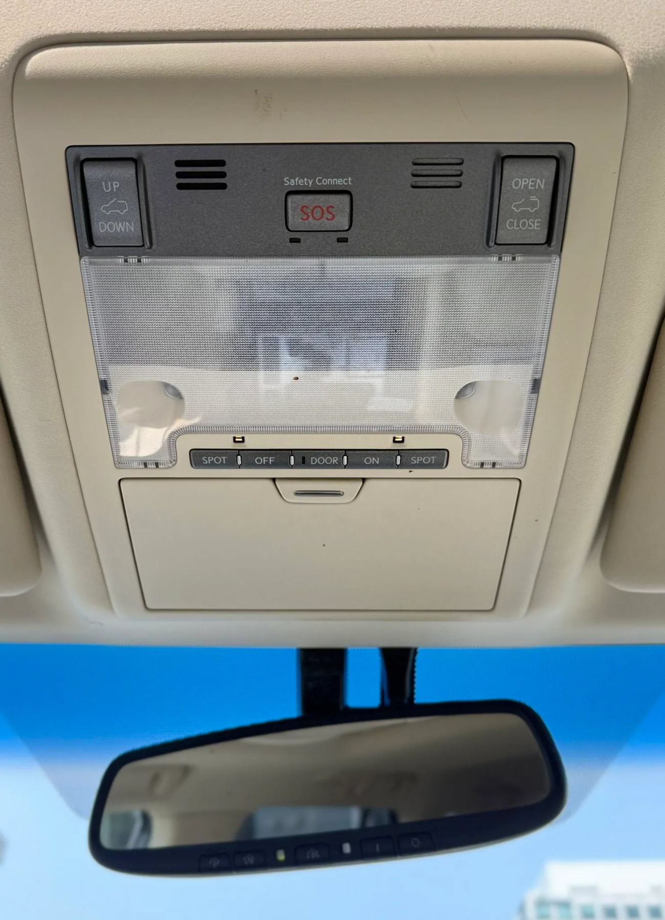 Used 2013 Lexus LX 570 4WD image 24