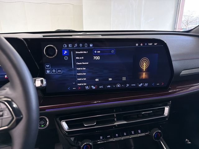 Used 2024 Chevrolet Traverse RS w/ LPO, Floor Liner Package image 31