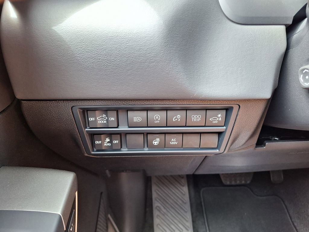 New 2026 Toyota Tundra Platinum AWD/4WD image 18