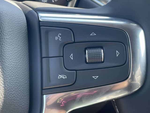 New 2026 Chevrolet Blazer LT w/ LPO, Black Grille Bar Package FWD image 18