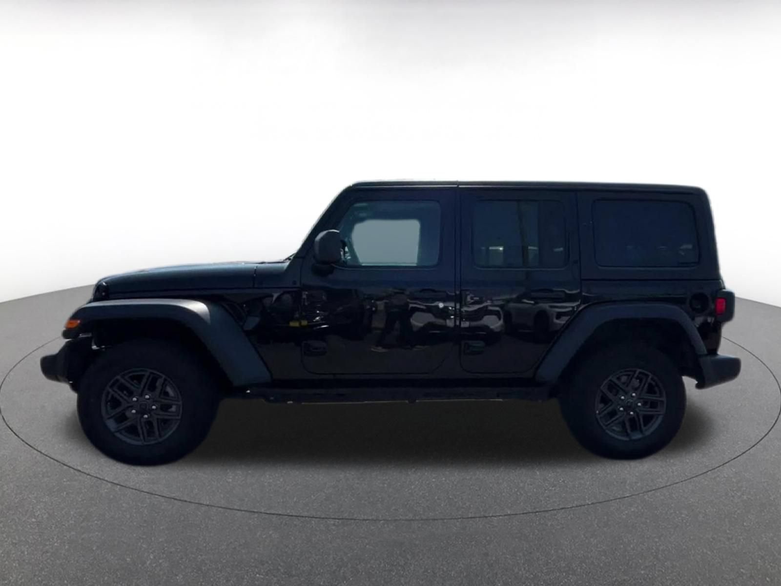 Used 2025 Jeep Wrangler Unlimited Sport AWD/4WD image 8
