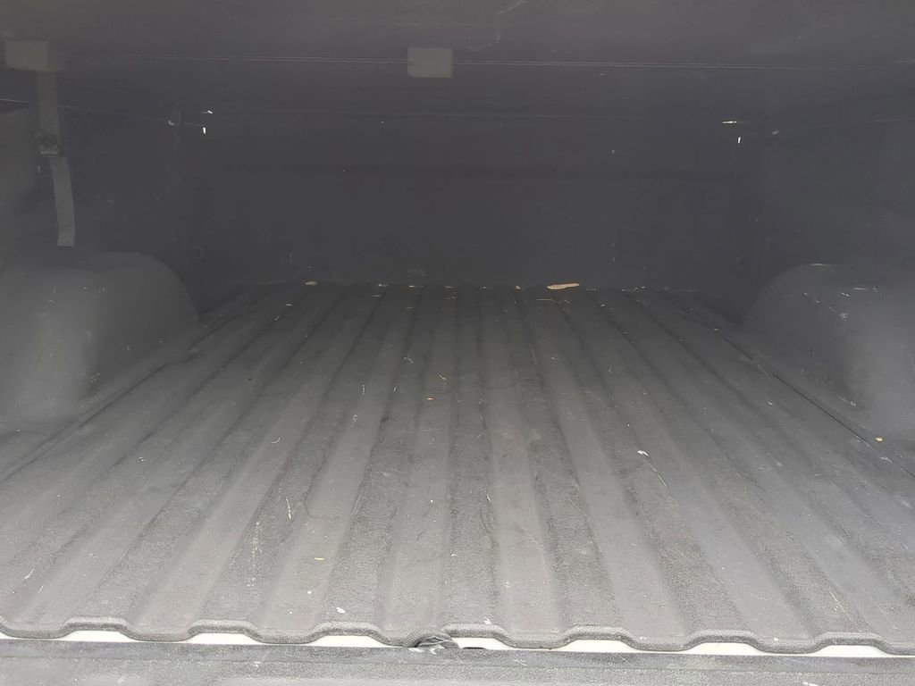 Used 2016 Chevrolet Silverado 1500 LT AWD/4WD image 13