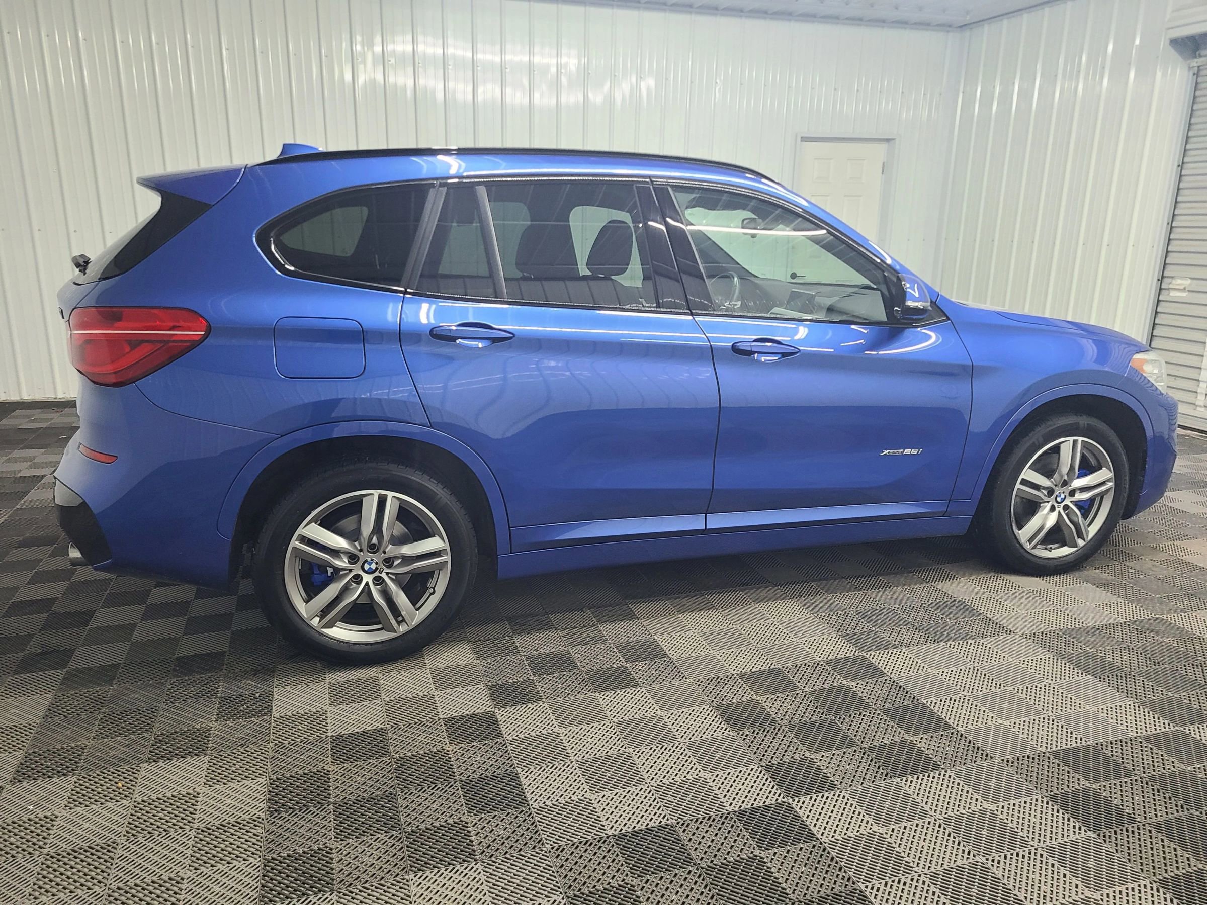 Used 2018 BMW X1 xDrive28i image 12