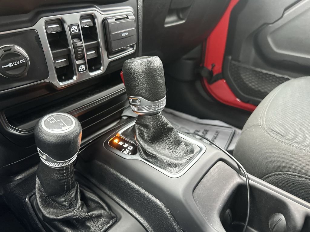 Used 2021 Jeep Wrangler Unlimited Sport image 19