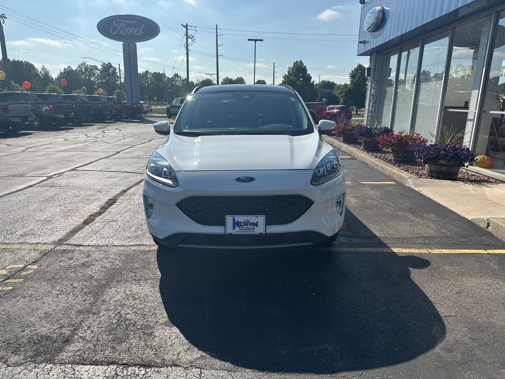 Used 2021 Ford Escape Titanium w/ Class II Trailer Tow Package image 8