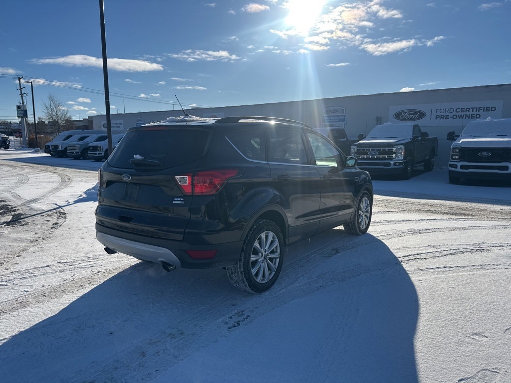 Used 2019 Ford Escape SEL image 5