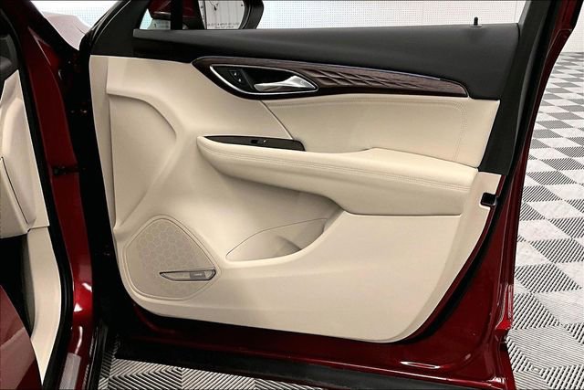 Used 2023 Buick Envision Avenir image 20