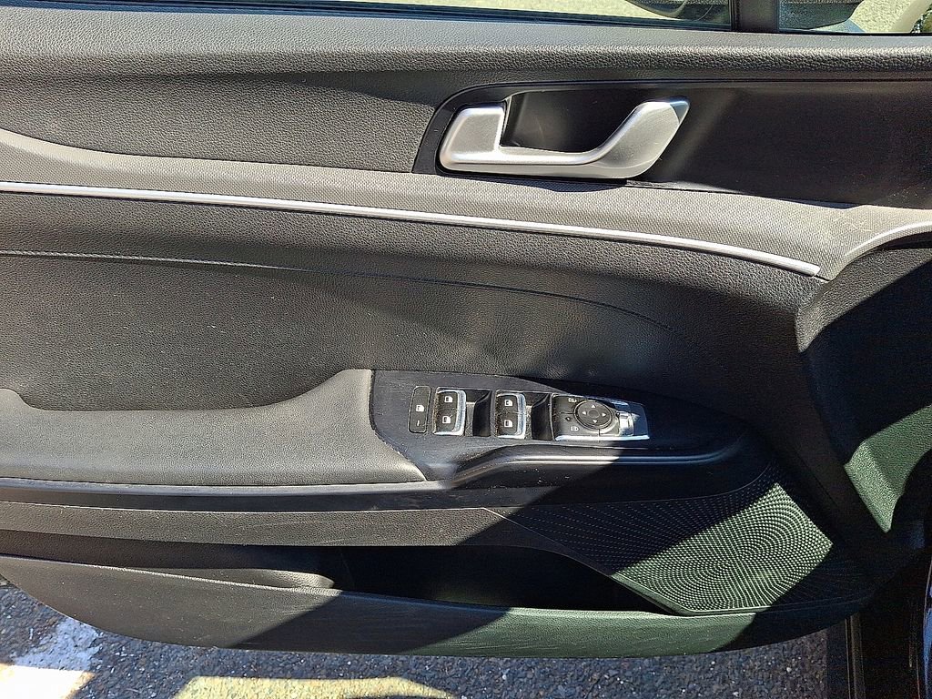 Used 2021 Kia K5 LX image 13