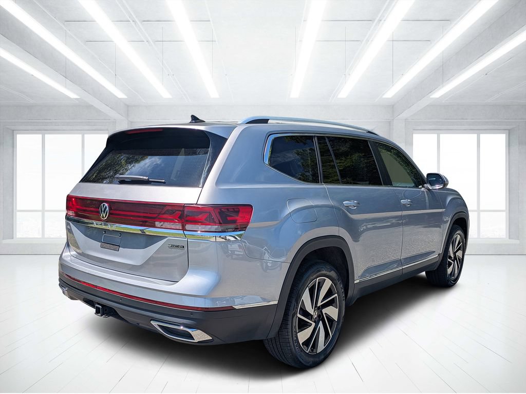 Used 2025 Volkswagen Atlas SEL AWD/4WD image 3