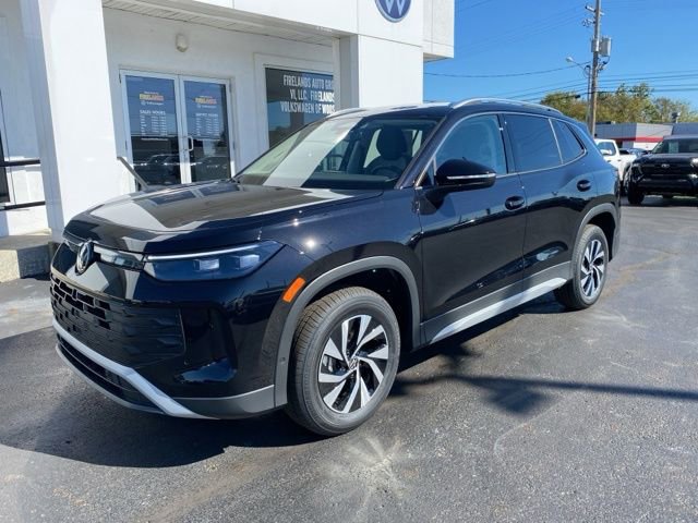 New 2025 Volkswagen Tiguan S image 6