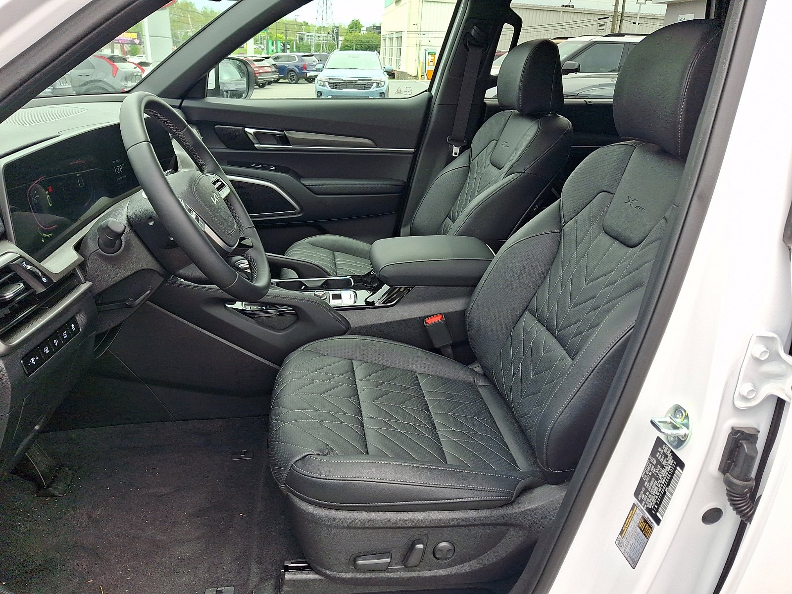 New 2025 Kia Telluride AWD image 9
