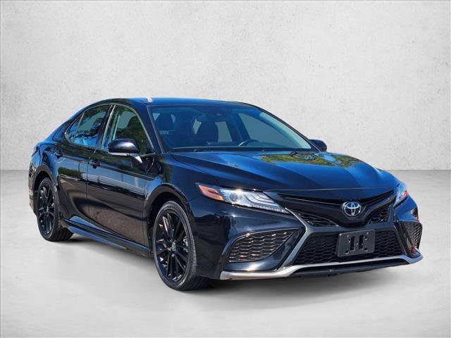 Used 2024 Toyota Camry XSE FWD image 3
