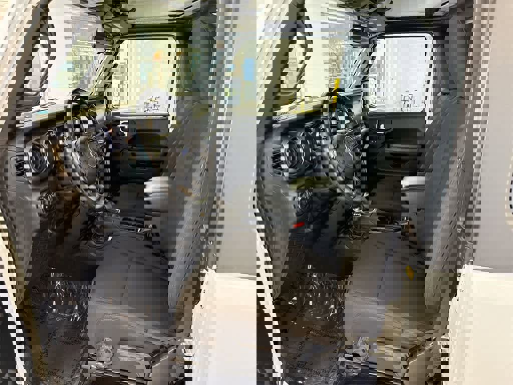 Used 2020 Jeep Wrangler Sport image 16