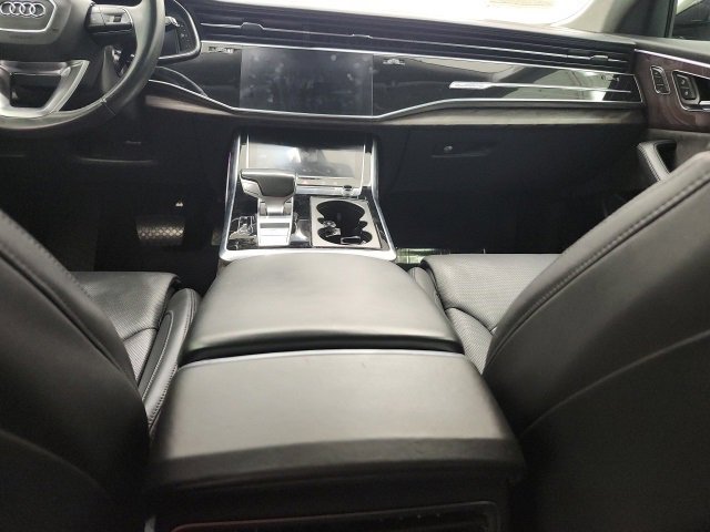 Used 2019 Audi Q8 Prestige image 44
