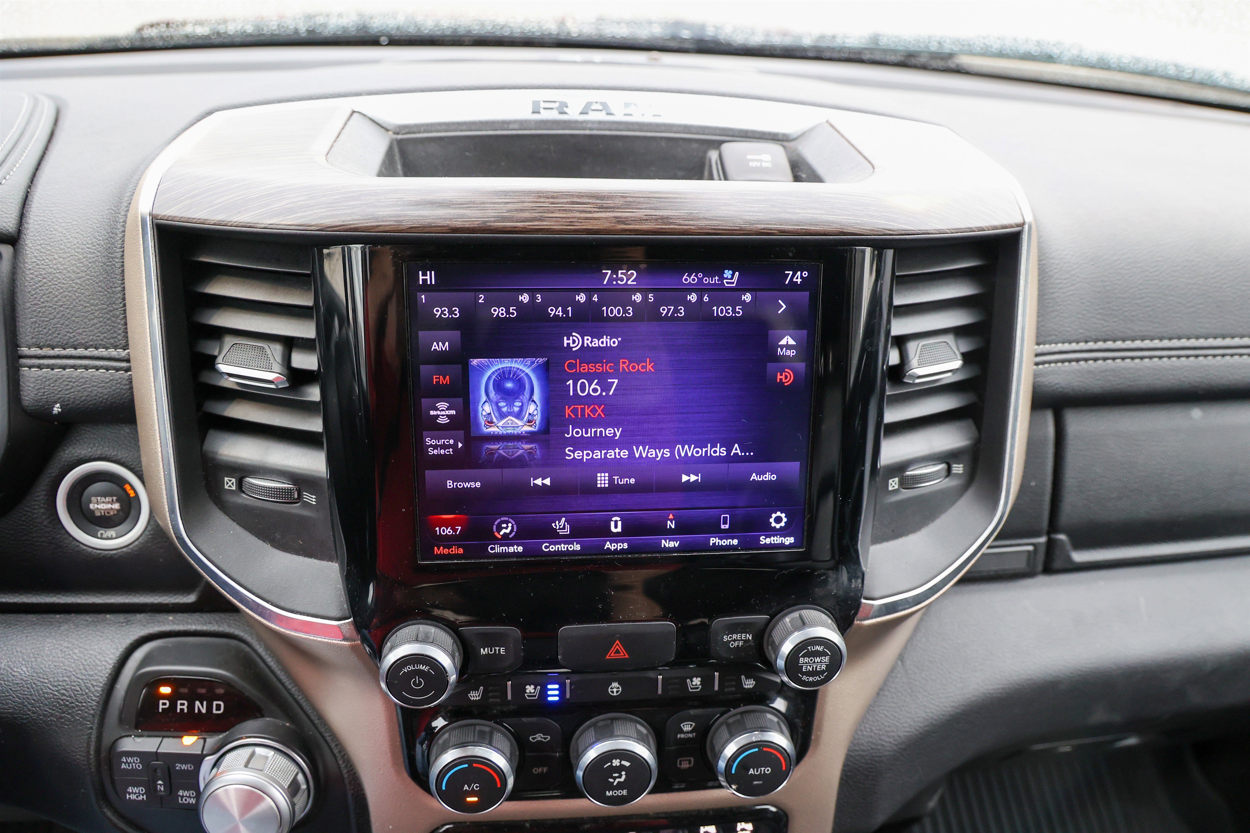 Used 2019 RAM 1500 Laramie AWD/4WD image 25