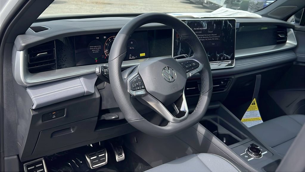 New 2026 Volkswagen Tiguan SE R-Line image 18