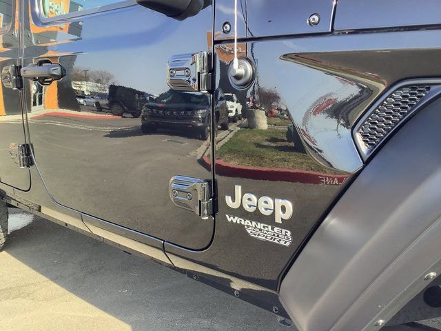 Used 2018 Jeep Wrangler Unlimited Sport S image 40