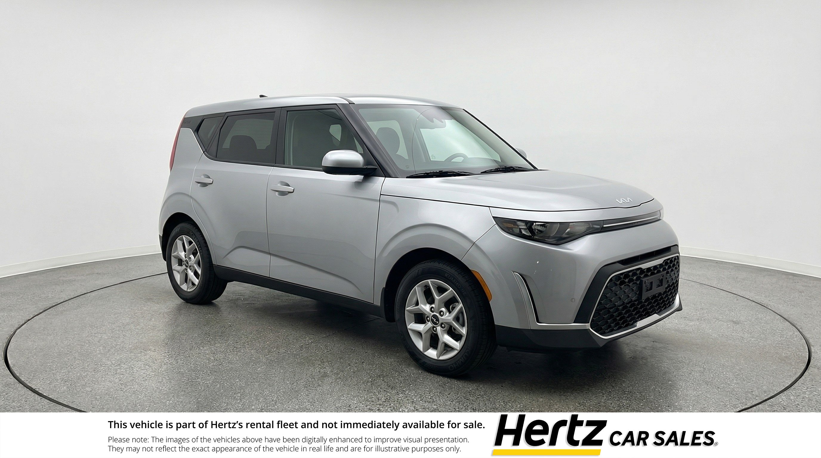 Used 2025 Kia Soul LX w/ LX Technology Package FWD image 1
