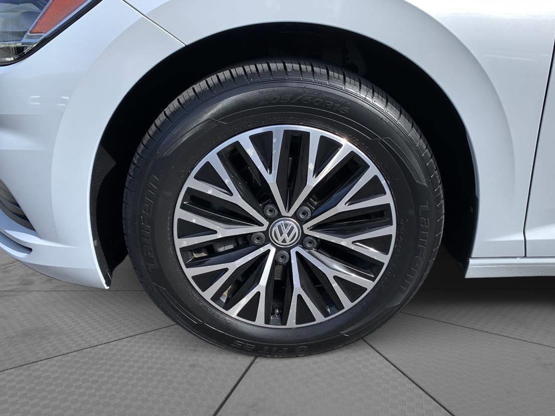 Used 2019 Volkswagen Jetta SE FWD image 9