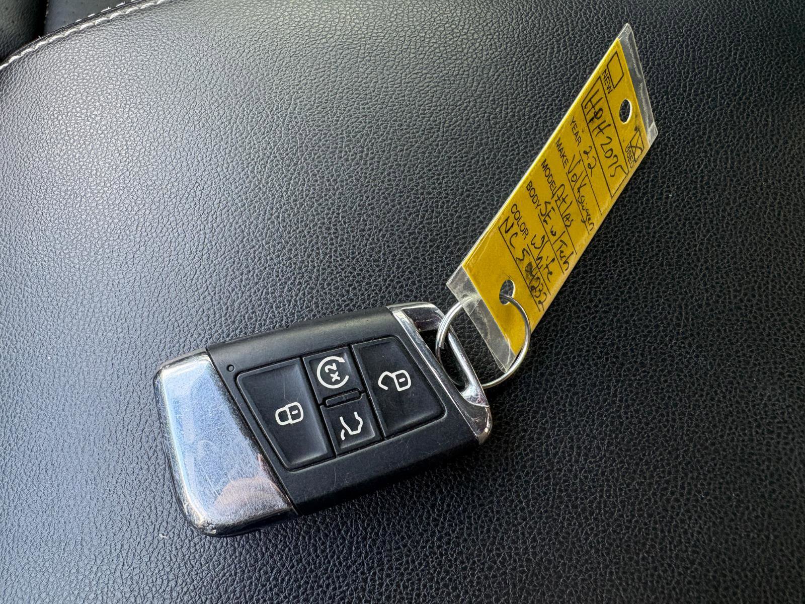 Used 2022 Volkswagen Atlas SE image 40