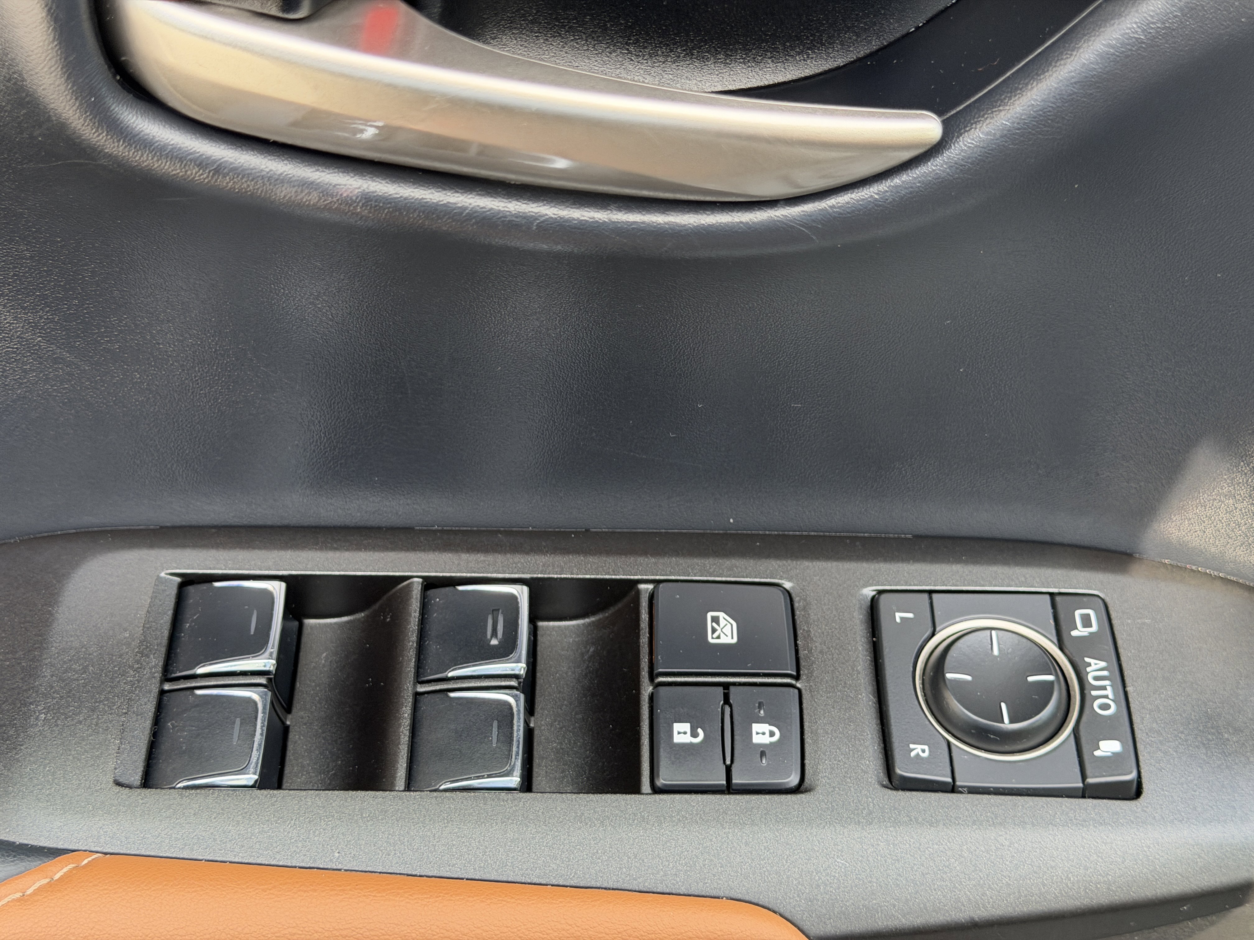 Used 2021 Lexus NX 300 300 image 15