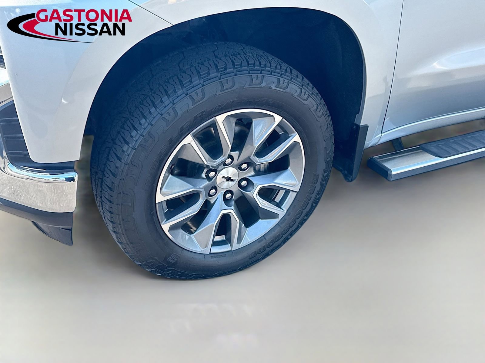 Used 2020 Chevrolet Silverado 1500 LT AWD/4WD image 38