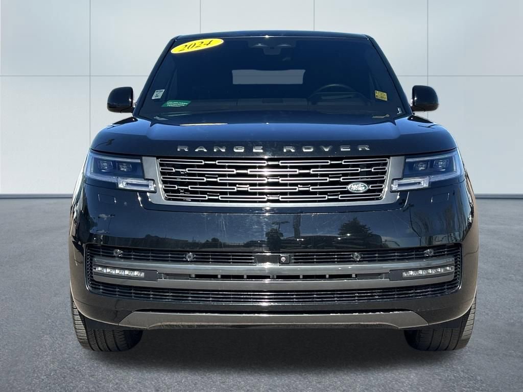 Used 2024 Land Rover Range Rover SE image 3