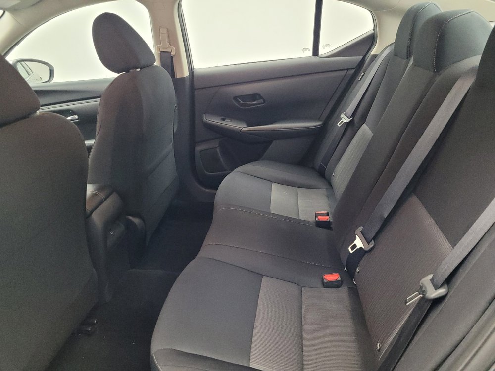 Used 2025 Nissan Sentra SV image 18