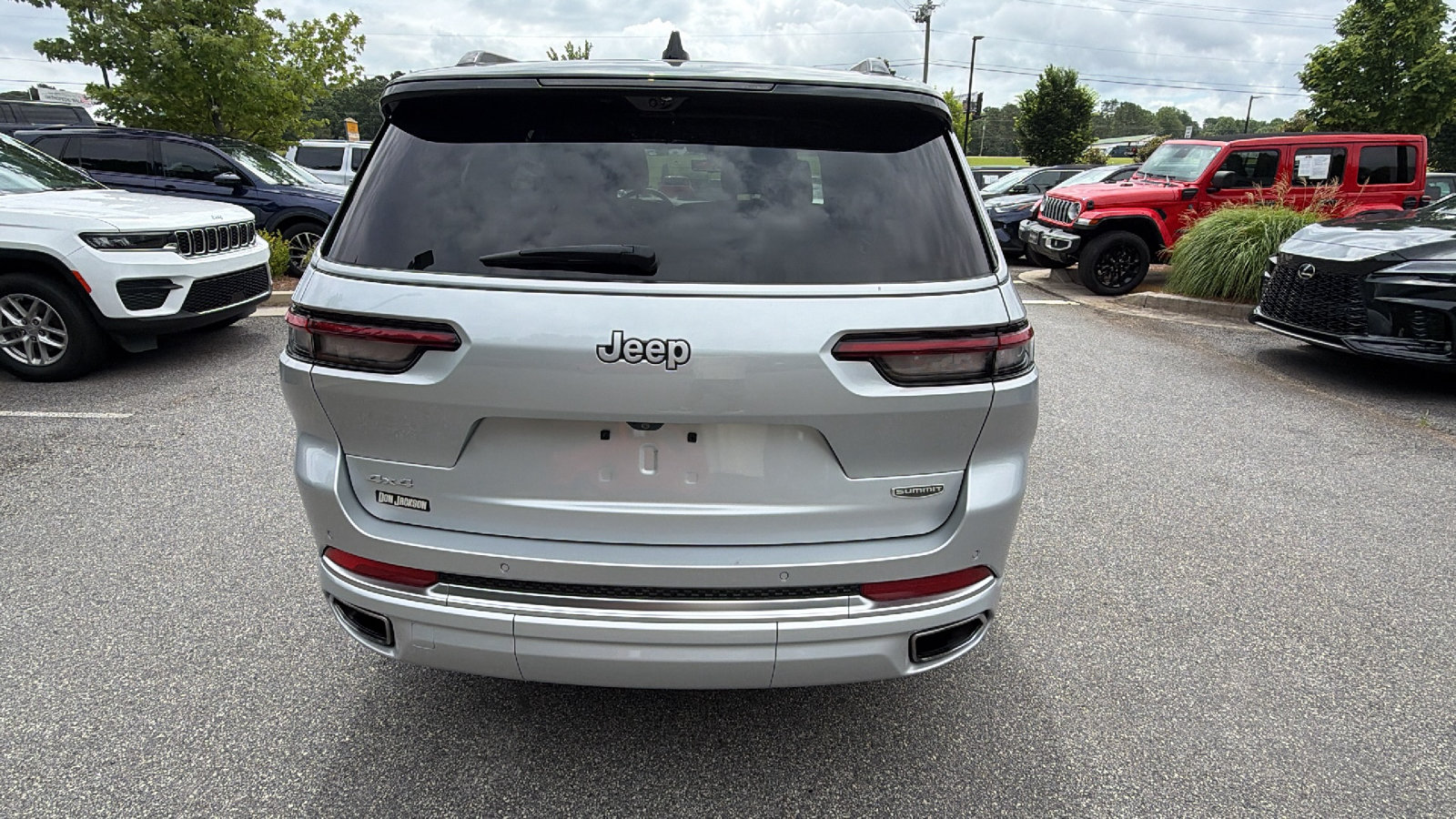 Certified 2025 Jeep Grand Cherokee L Summit AWD/4WD image 9