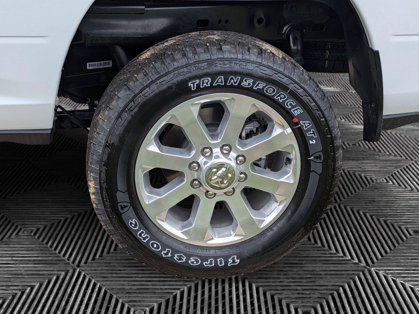 New 2026 RAM 2500 Laramie w/ Sport Appearance Package AWD/4WD image 8