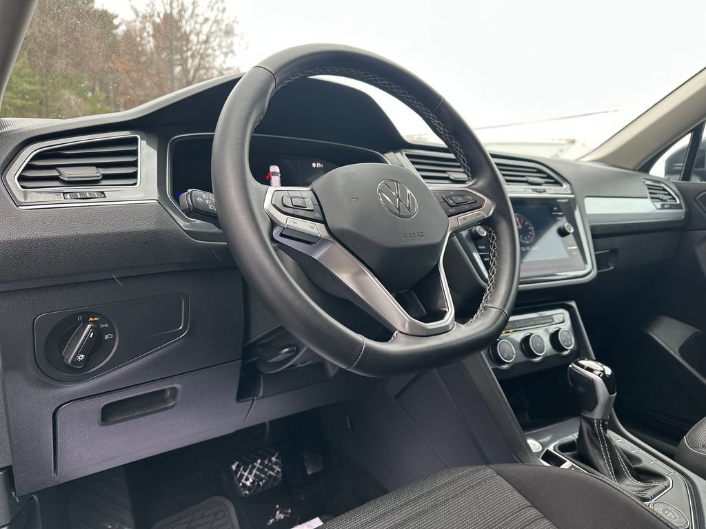 Certified 2024 Volkswagen Tiguan S image 6