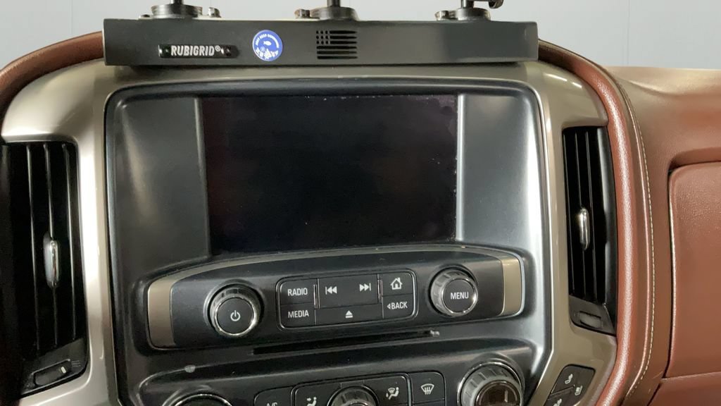 Used 2018 Chevrolet Silverado 1500 High Country AWD/4WD image 23