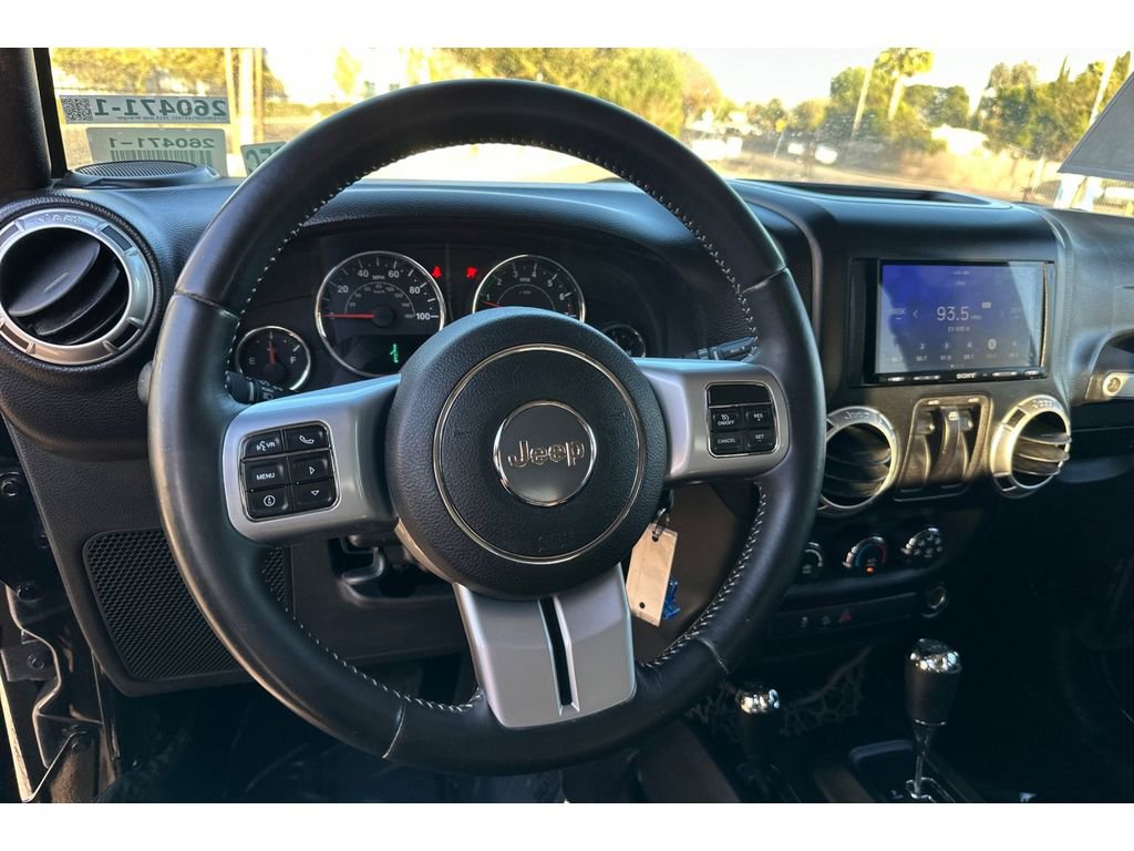 Used 2015 Jeep Wrangler Sport image 32