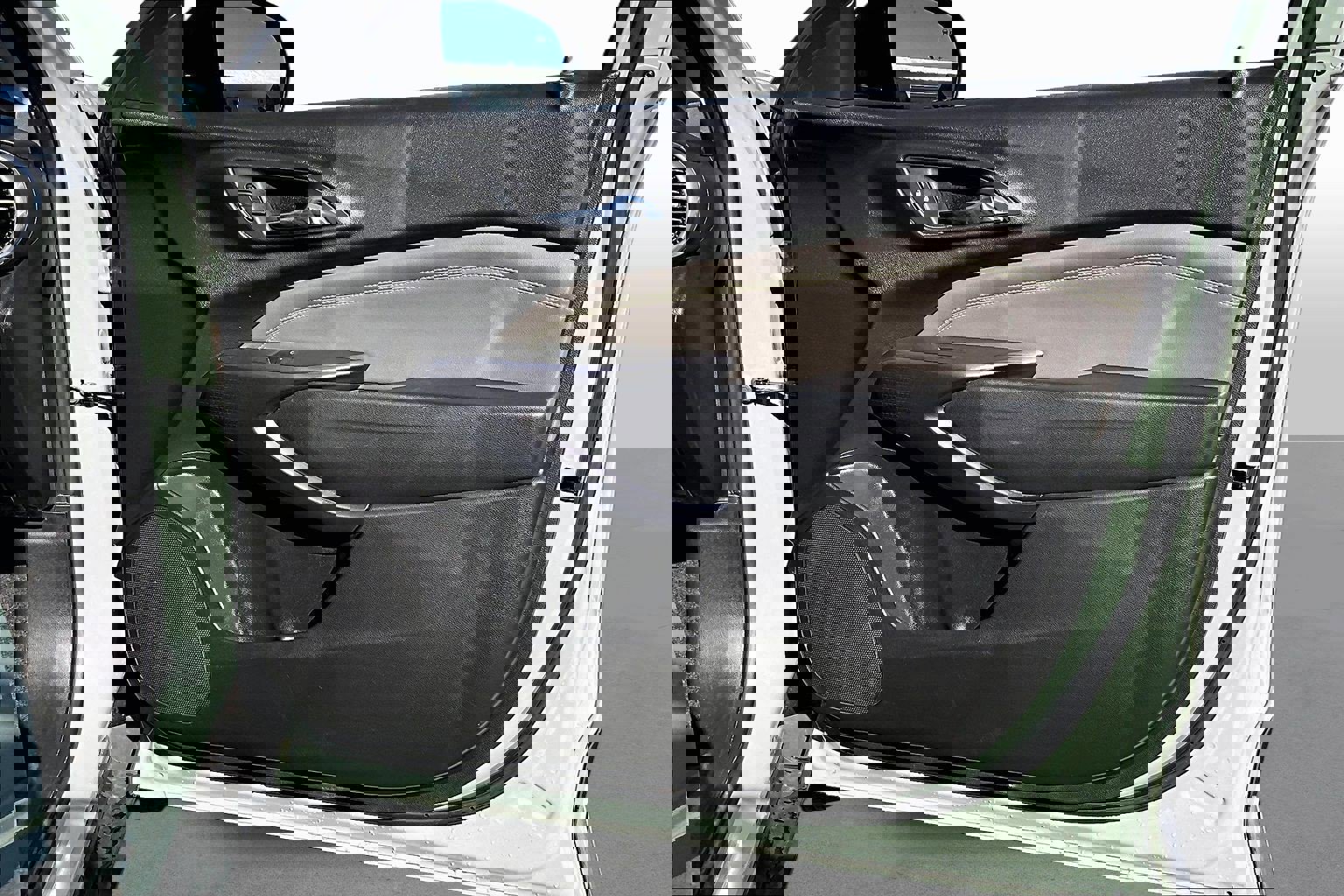 Used 2025 Chevrolet Trax ACTIV w/ Driver Confidence Package image 16