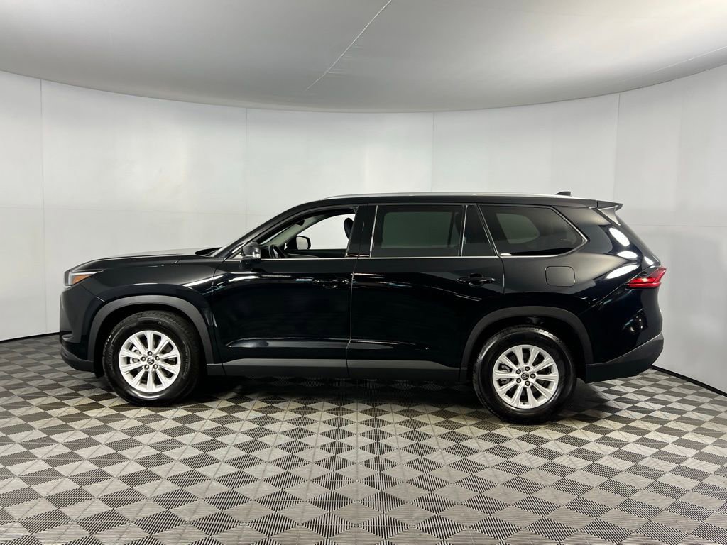 Used 2025 Toyota Grand Highlander AWD image 12